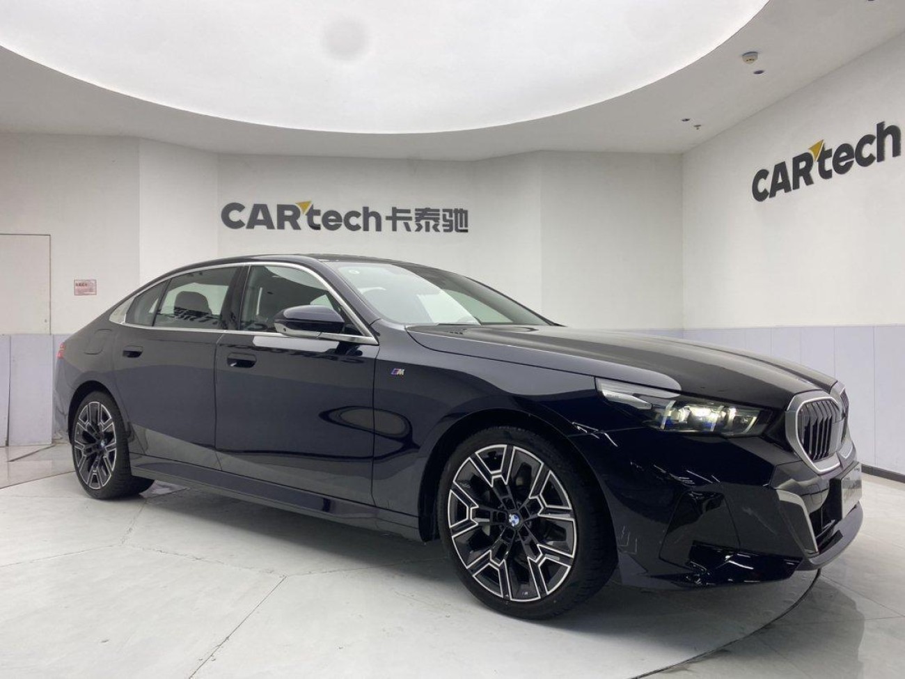 BMW 530Li 2025