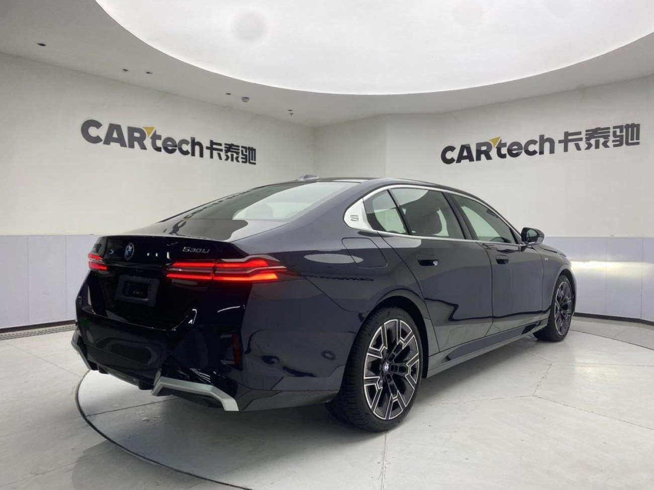 BMW 530Li 2025