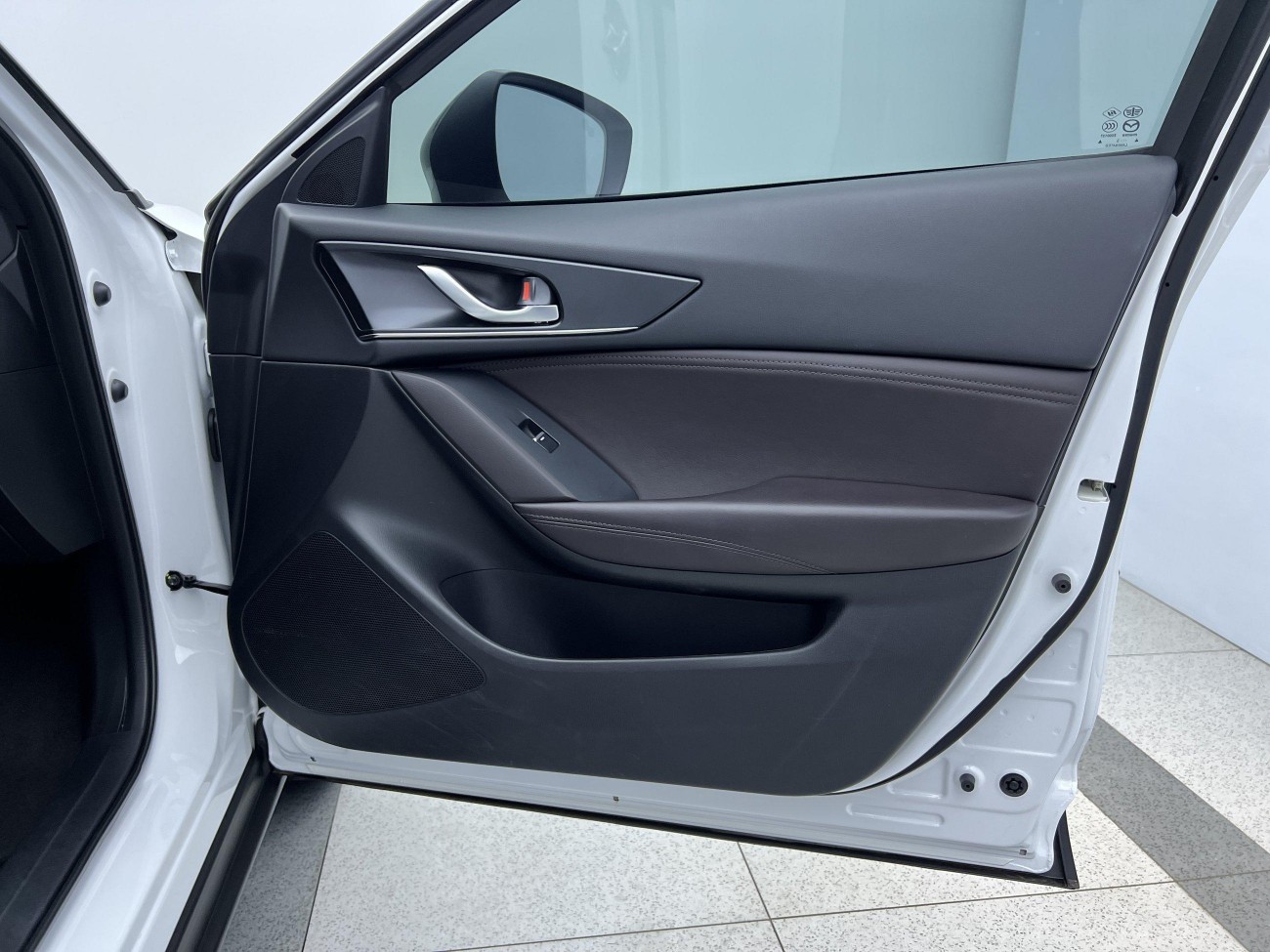 Mazda CX-4 2023