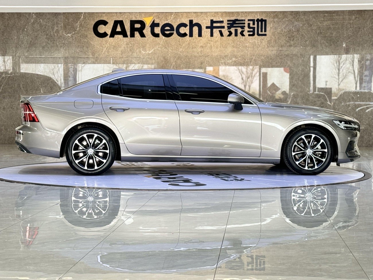 Volvo S60 2022