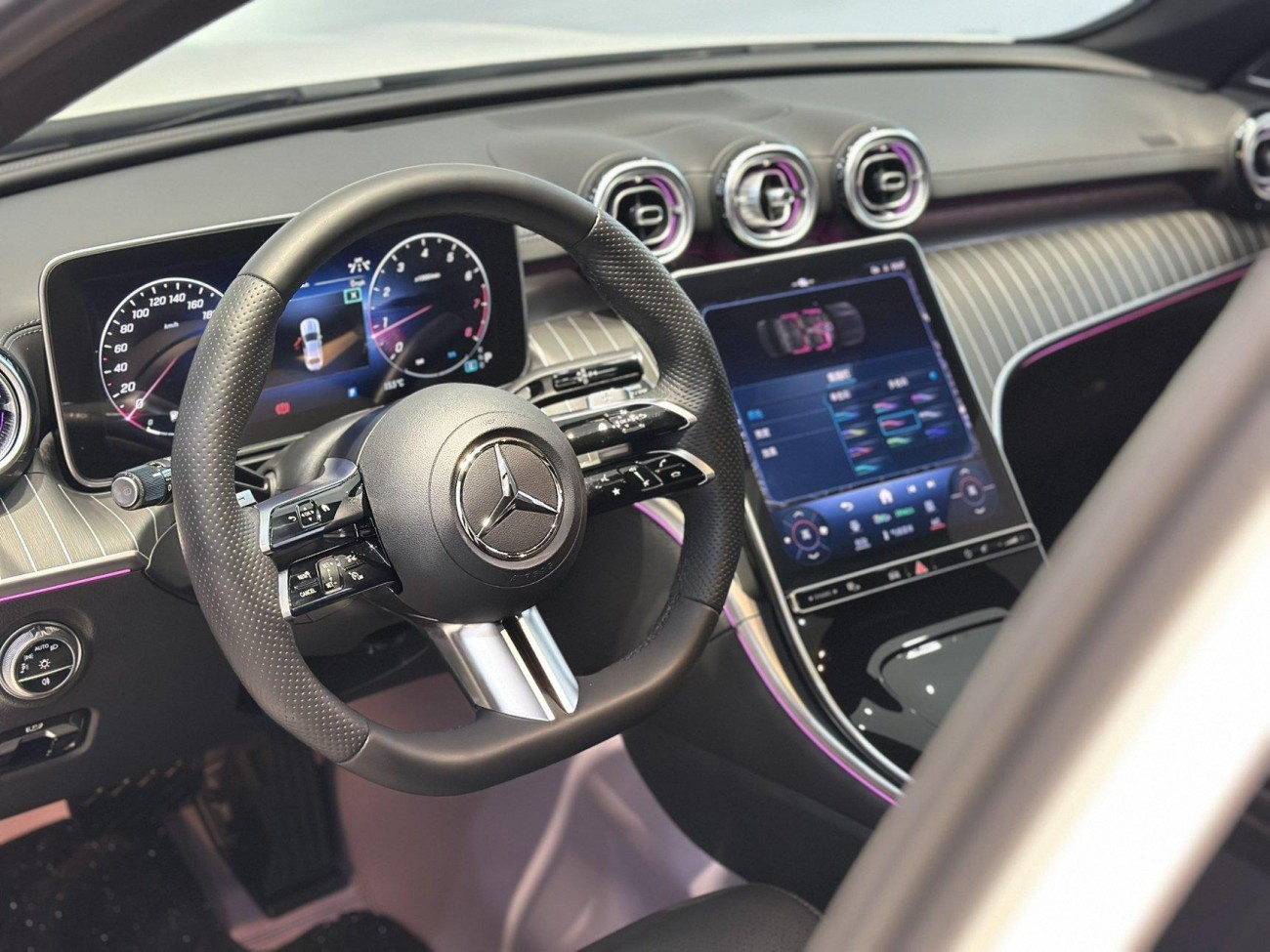 Mercedes-Benz C 260 L 2023