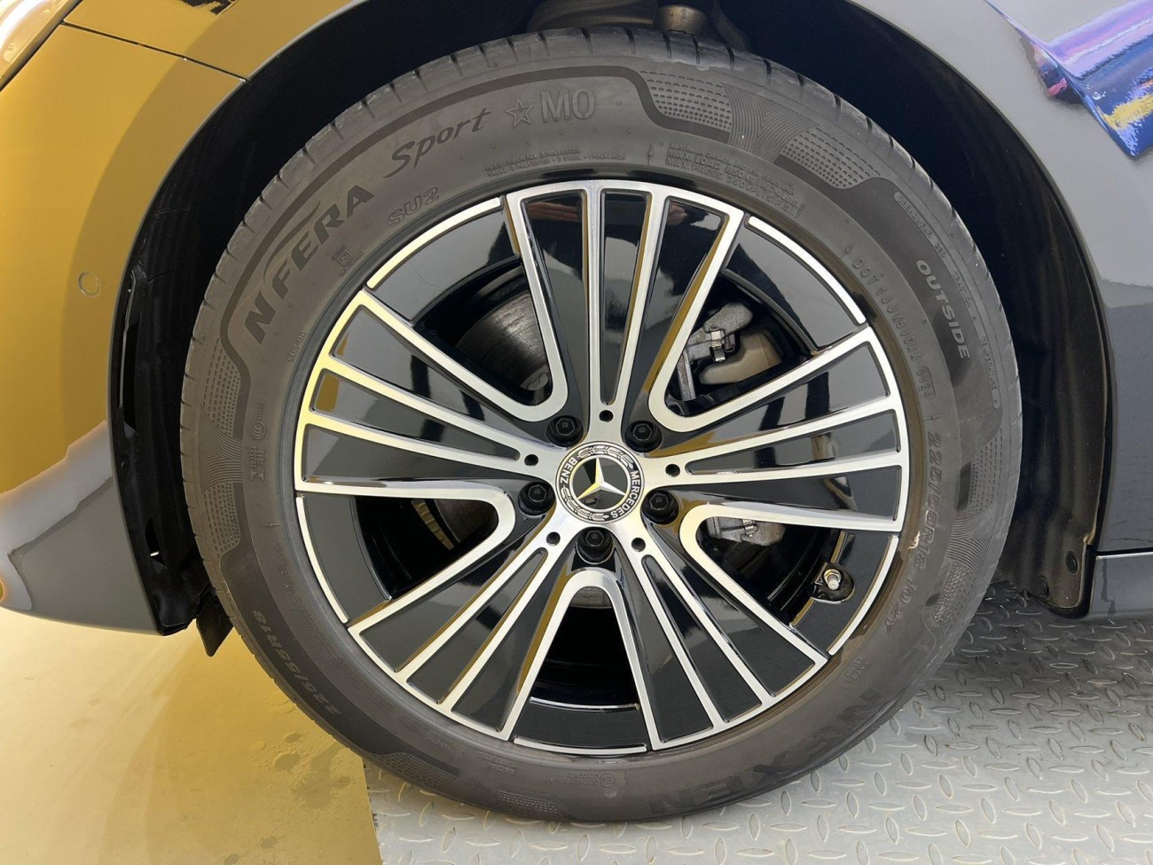 Mercedes-Benz E 260 L 2024