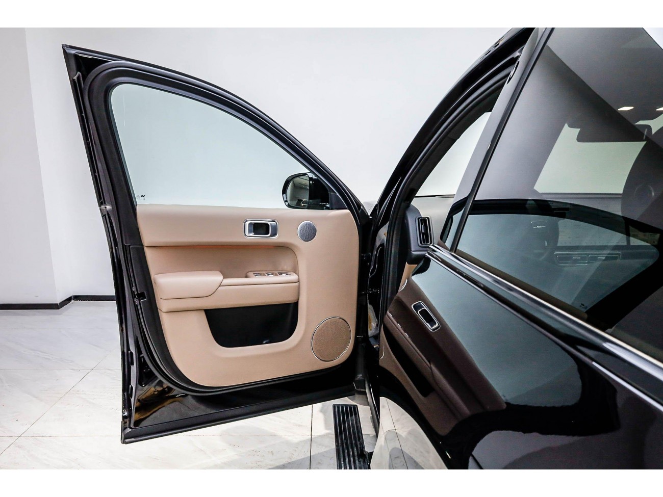 Li Auto L8 2025