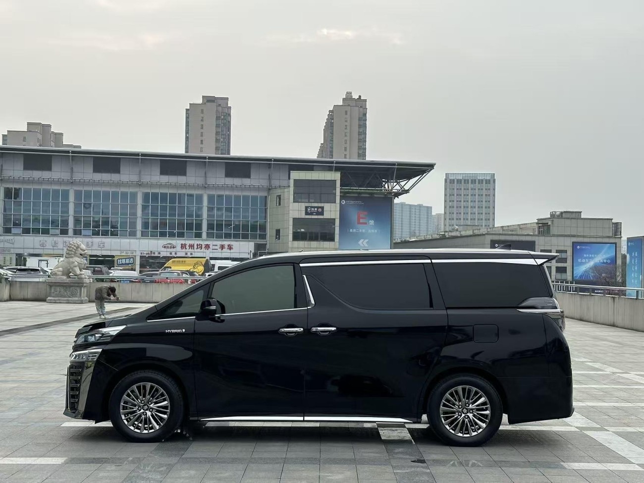 Toyota Vellfire 2022