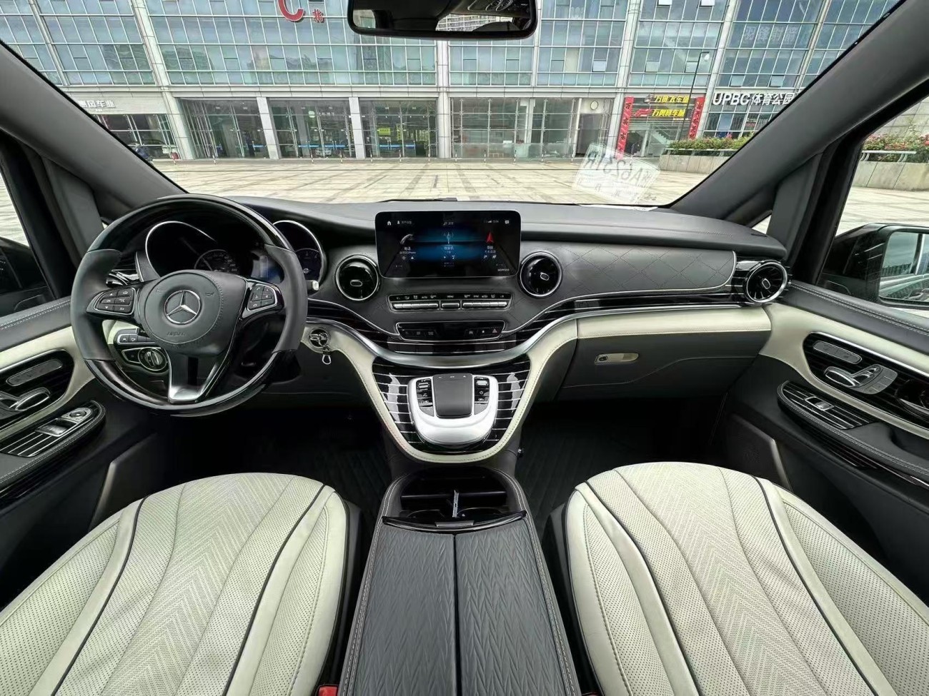 Mercedes-Benz V 2022