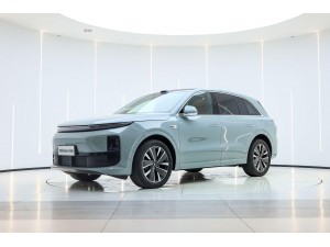 Li Auto L6 2025