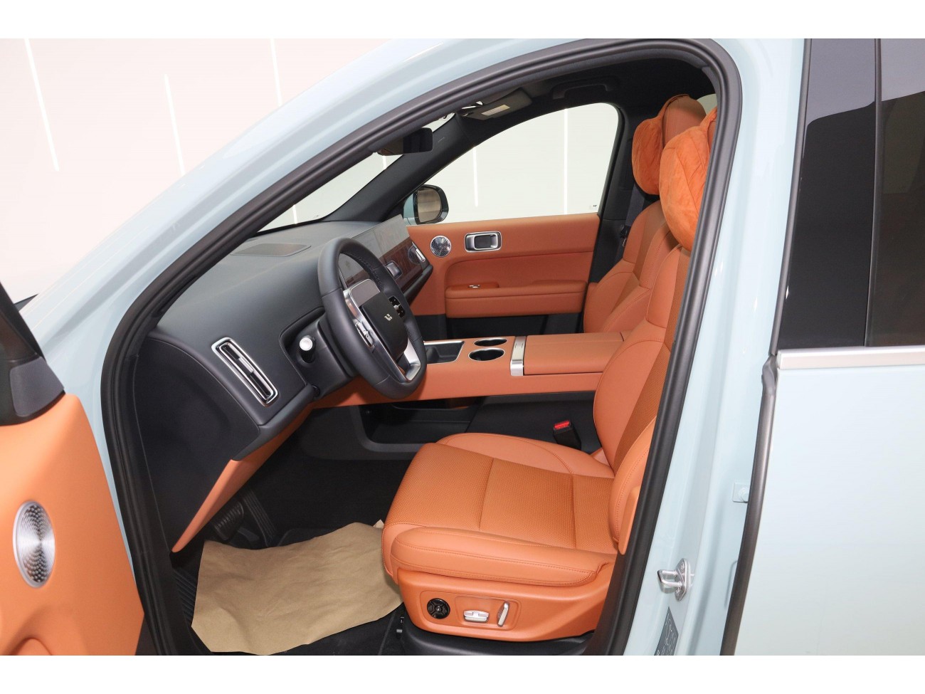 Li Auto L6 2025