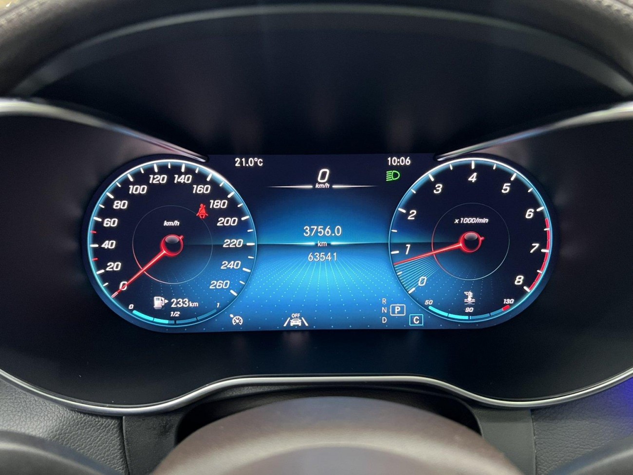 Mercedes-Benz GLC 300 L 2021