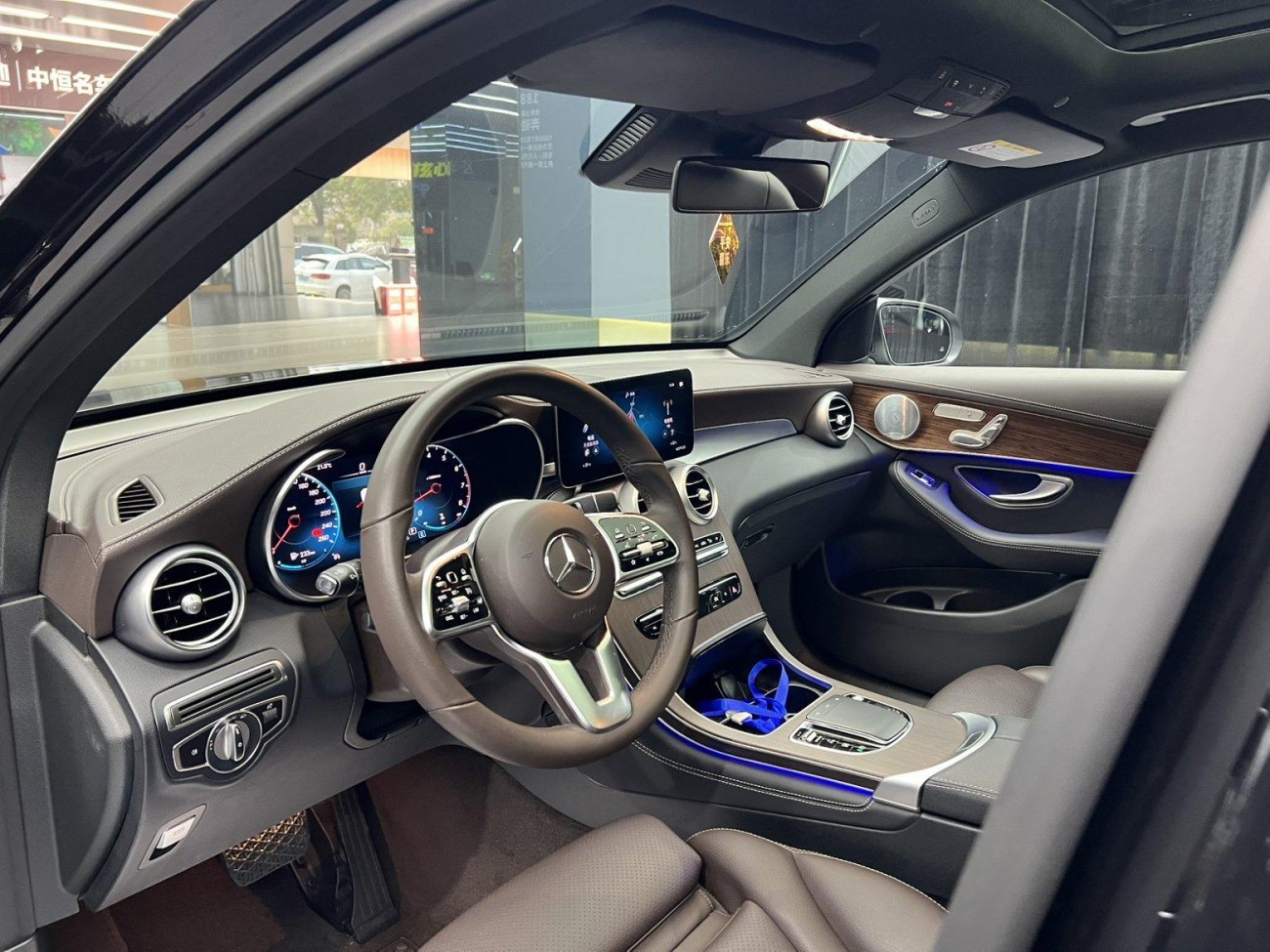 Mercedes-Benz GLC 300 L 2021
