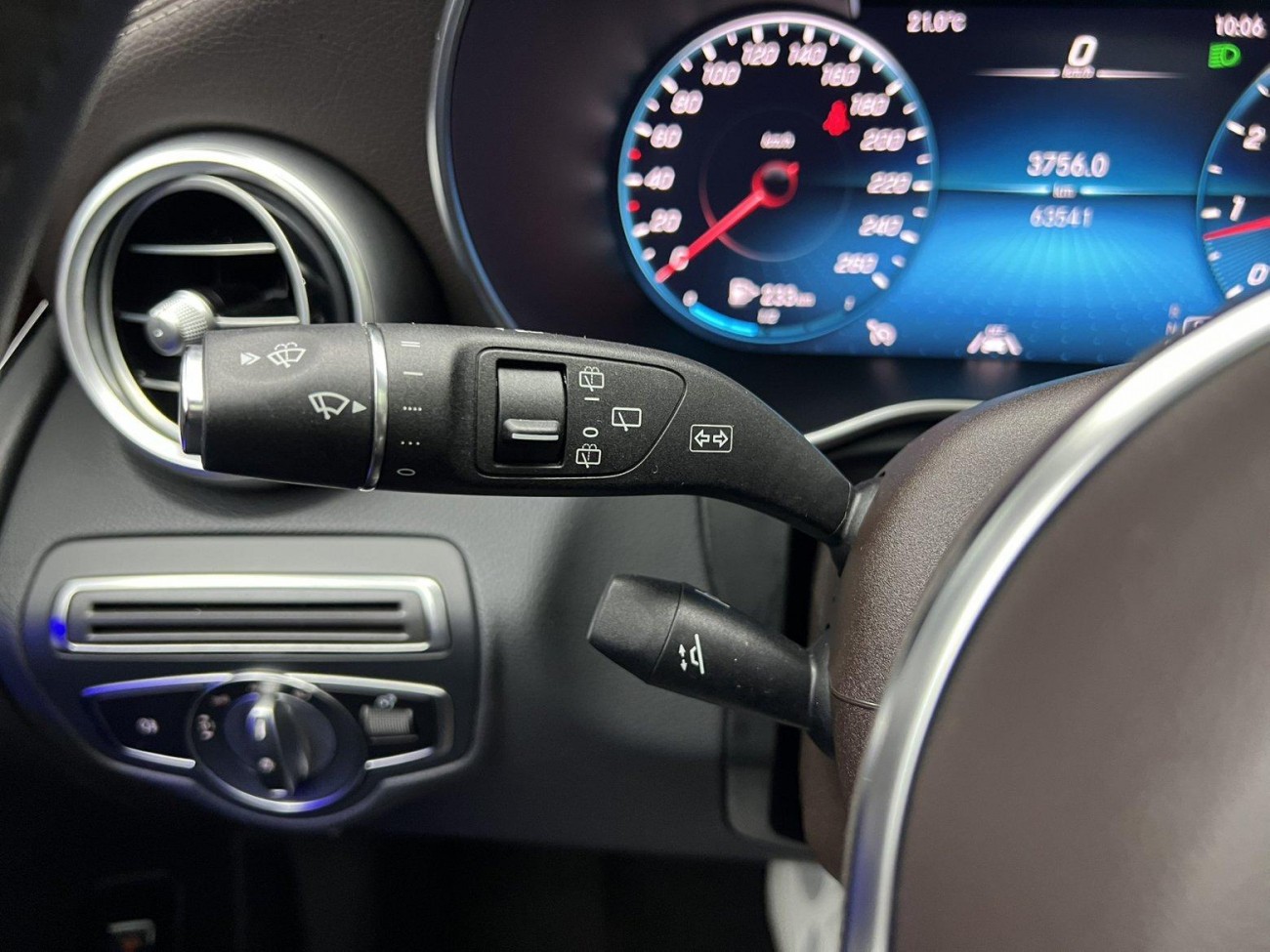 Mercedes-Benz GLC 300 L 2021