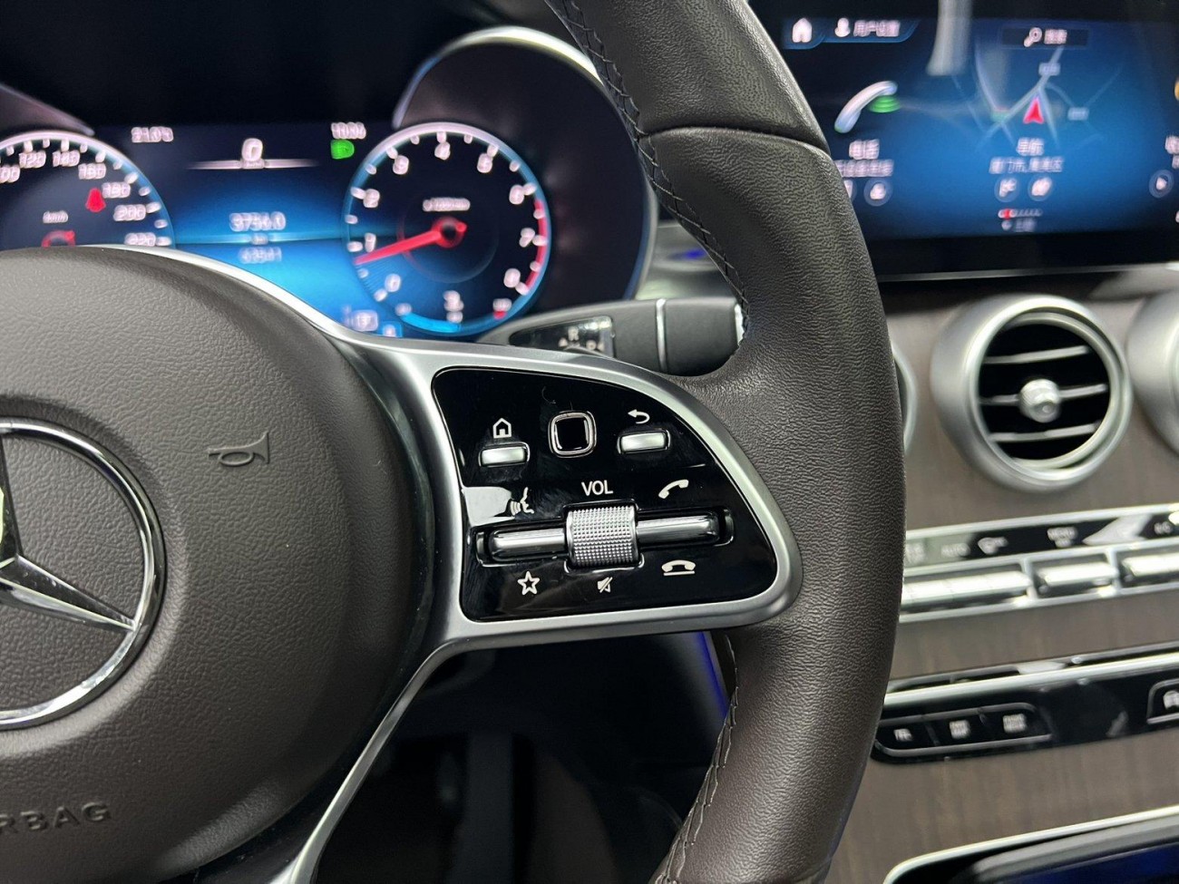 Mercedes-Benz GLC 300 L 2021