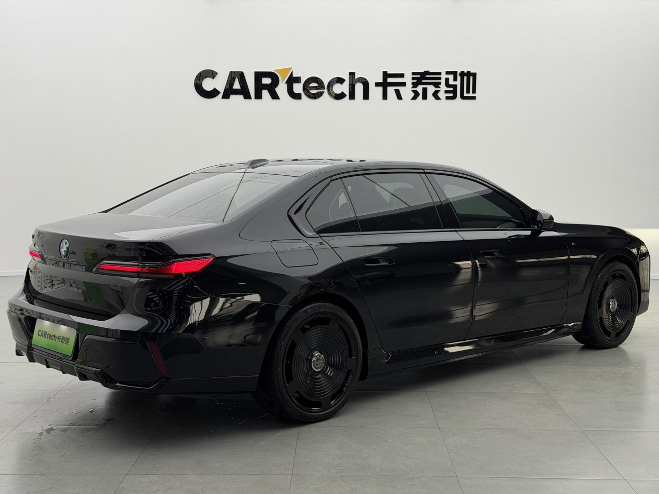 BMW i7 2025