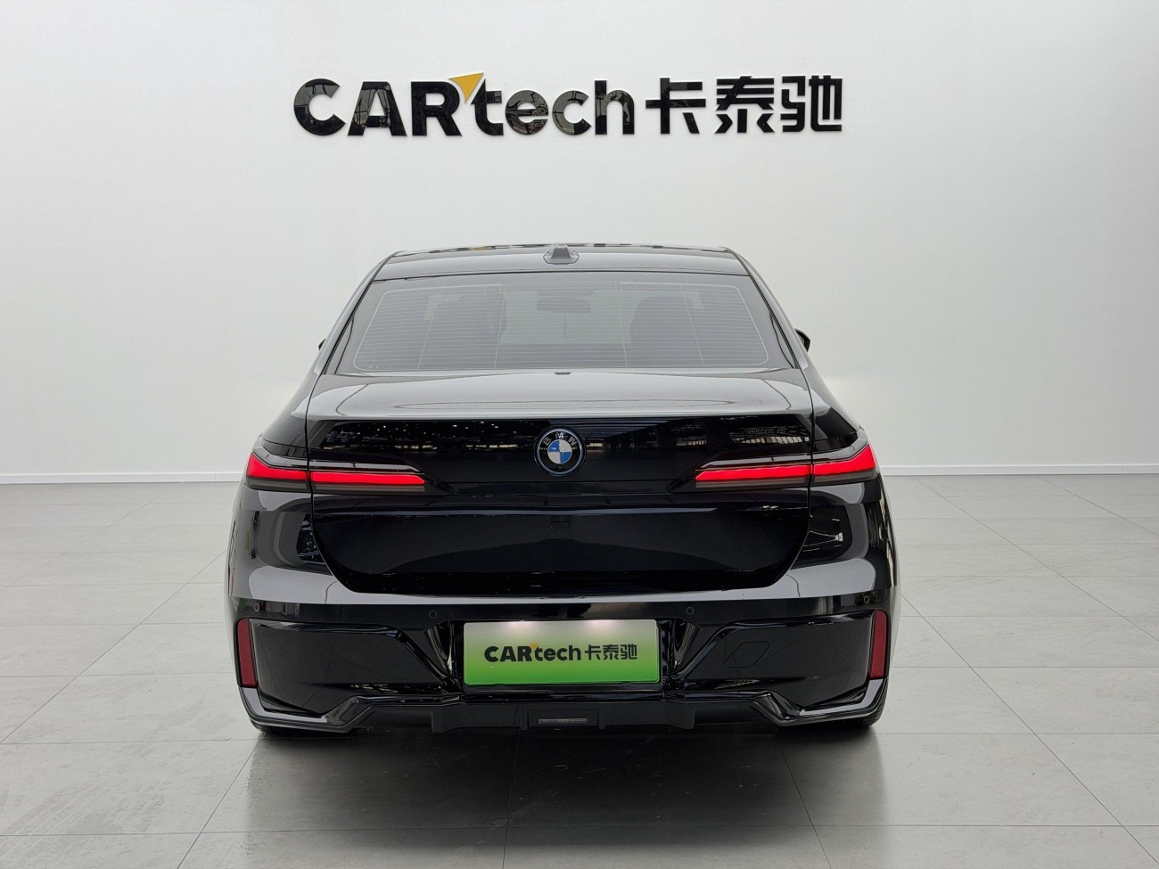 BMW i7 2025