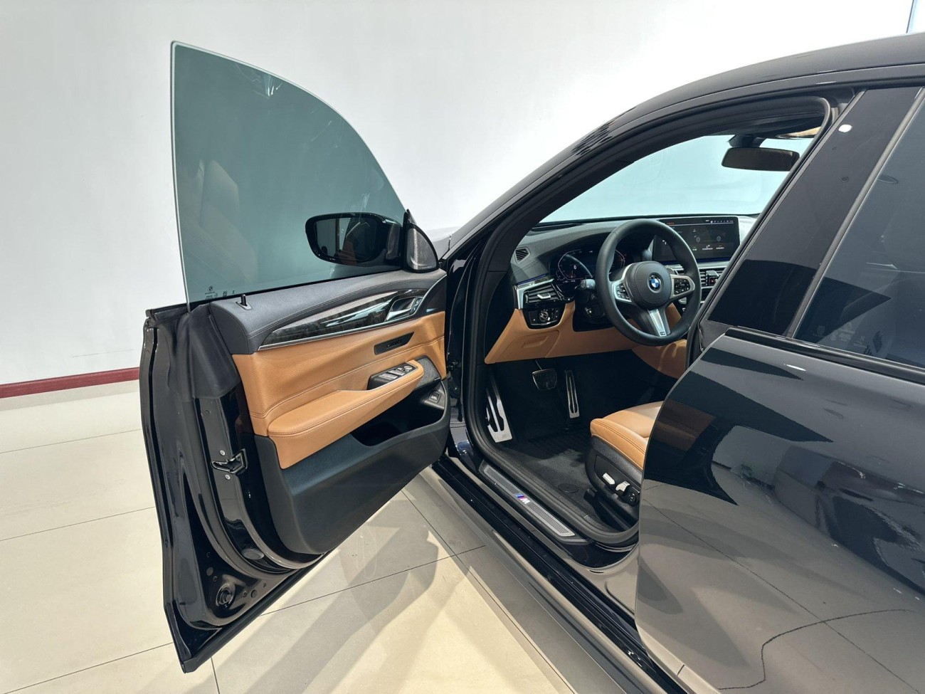 BMW 6GT 2024