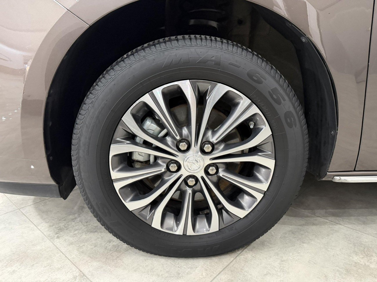 Buick GL8 2023