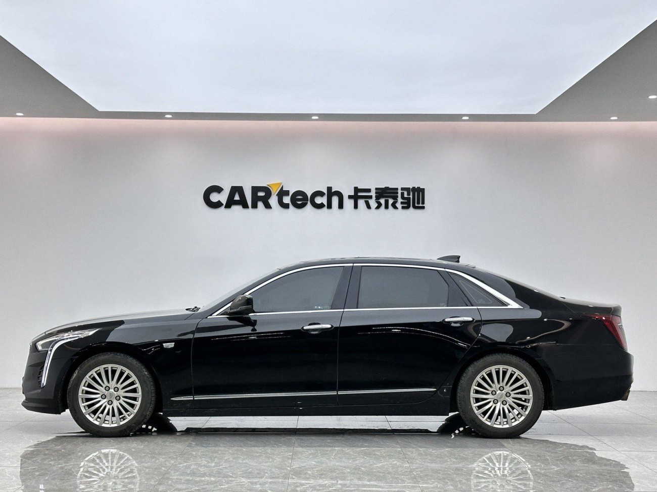 Cadillac CT6 2021