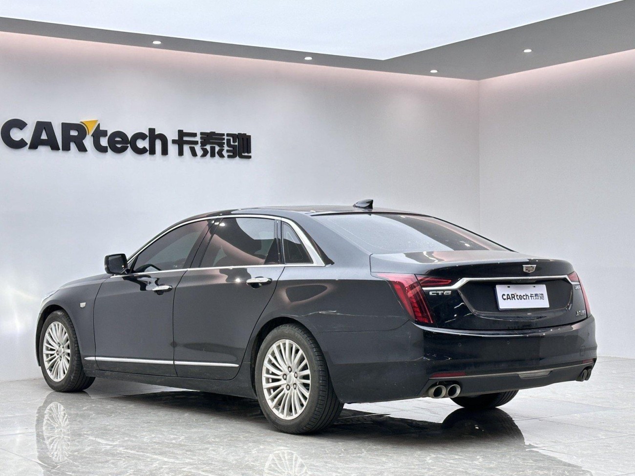 Cadillac CT6 2021