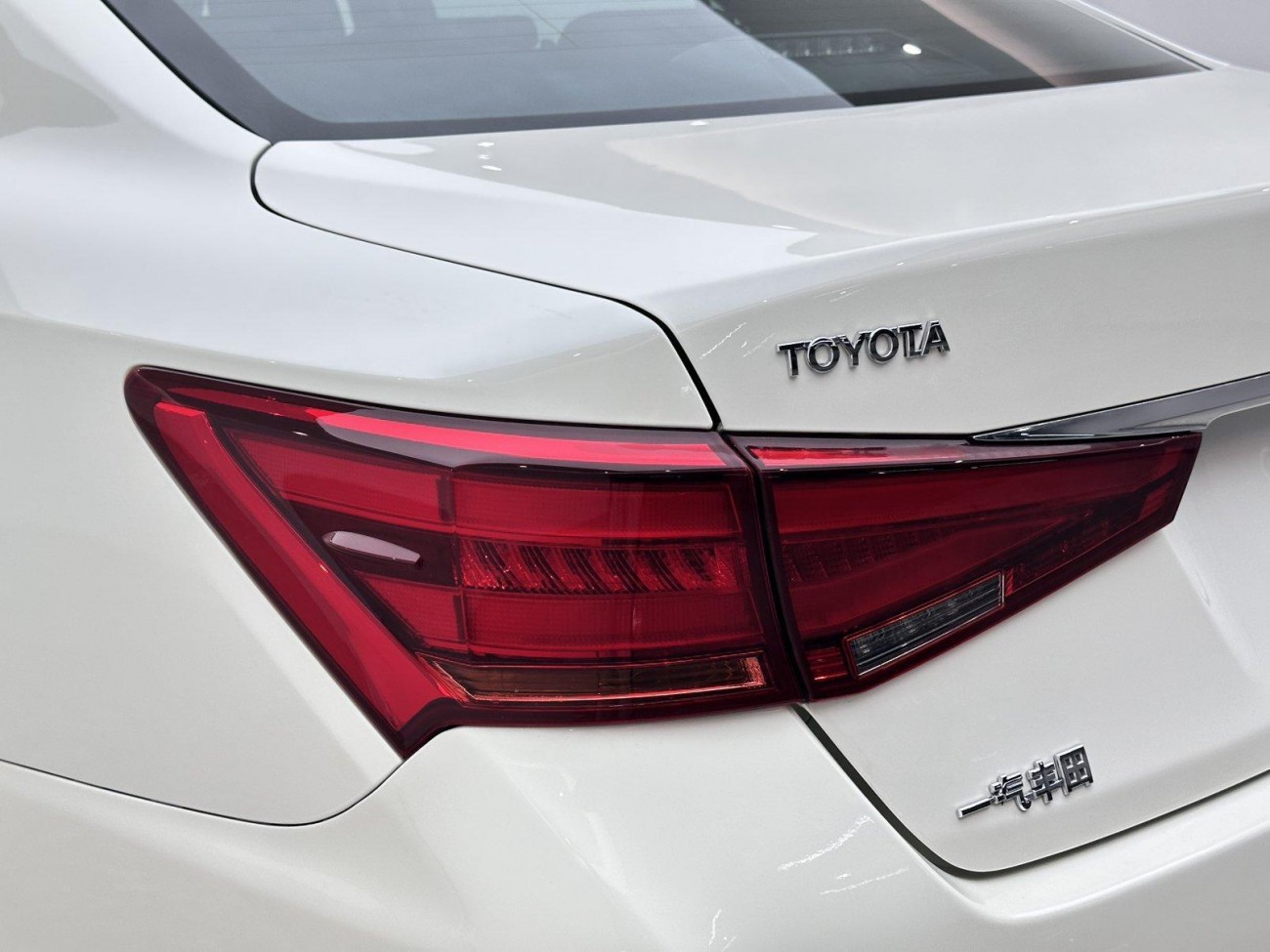 Toyota Crown 2017