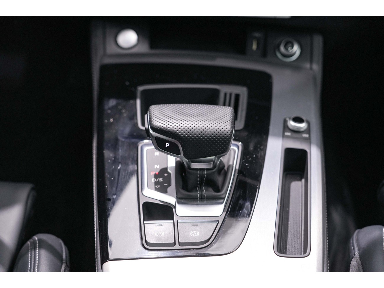 Audi Q5L 40 TFSI 2024