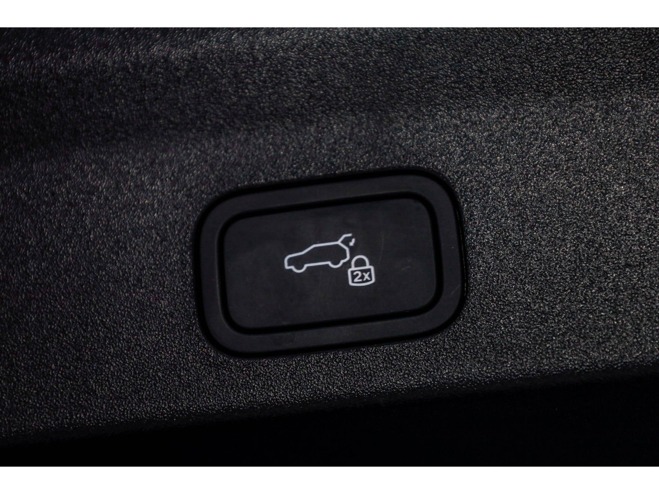 Li Auto L6 2025