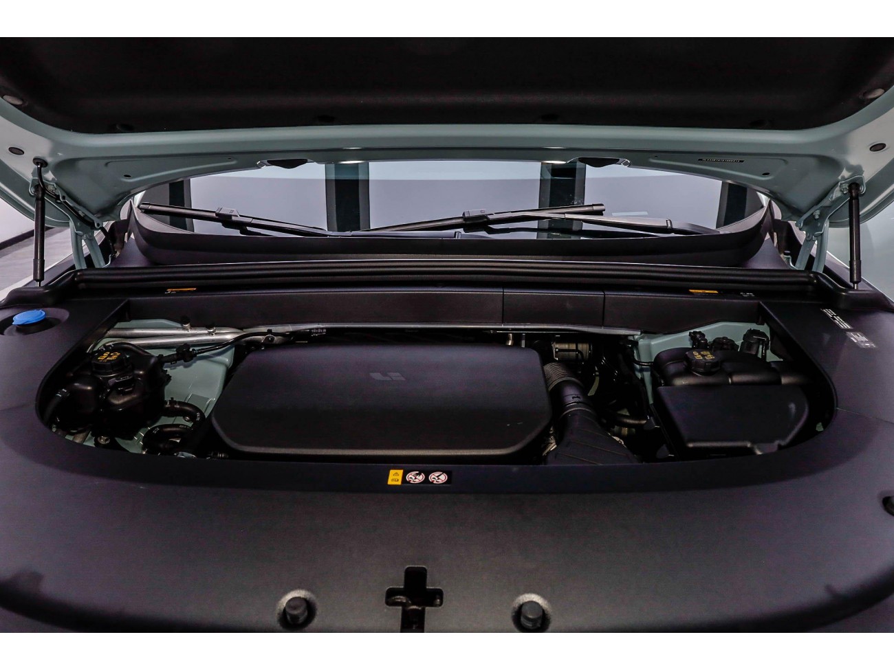 Li Auto L6 2025