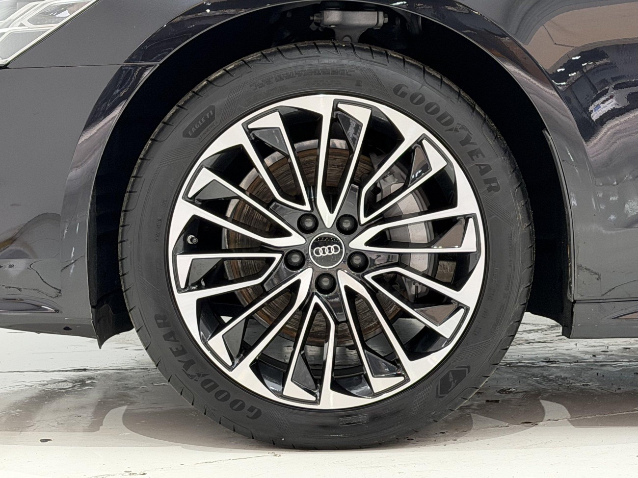 Audi A7L 45 TFSI 2024