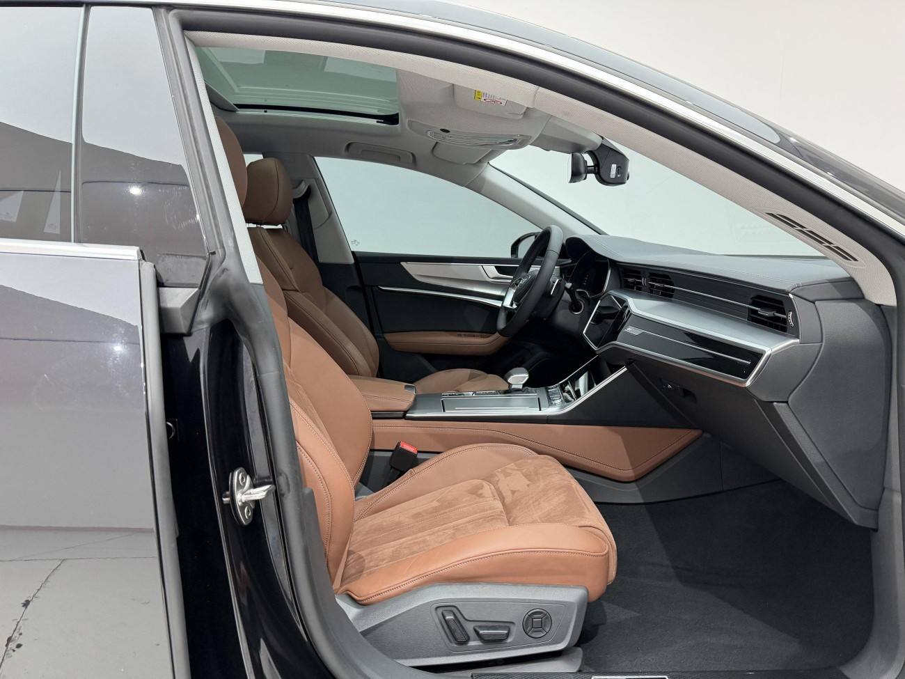 Audi A7L 45 TFSI 2024