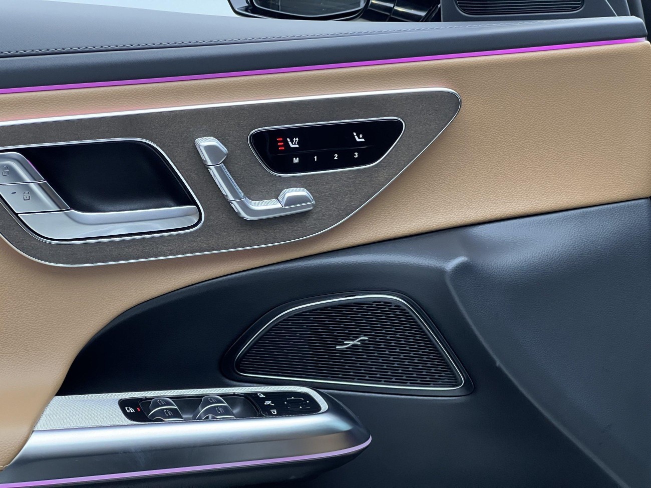 Mercedes-Benz E 300 L 2025