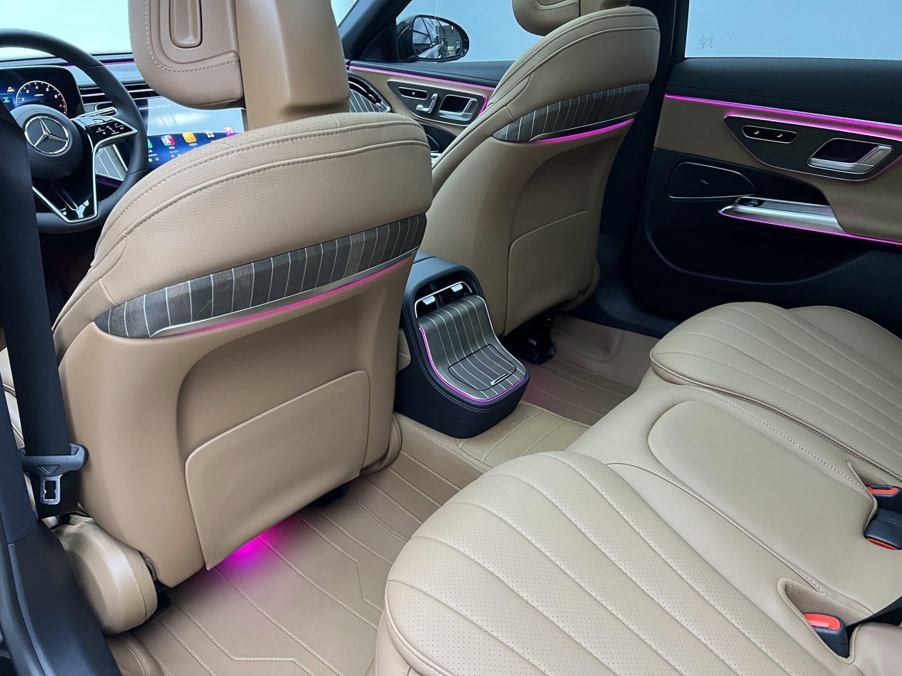 Mercedes-Benz E 300 L 2025