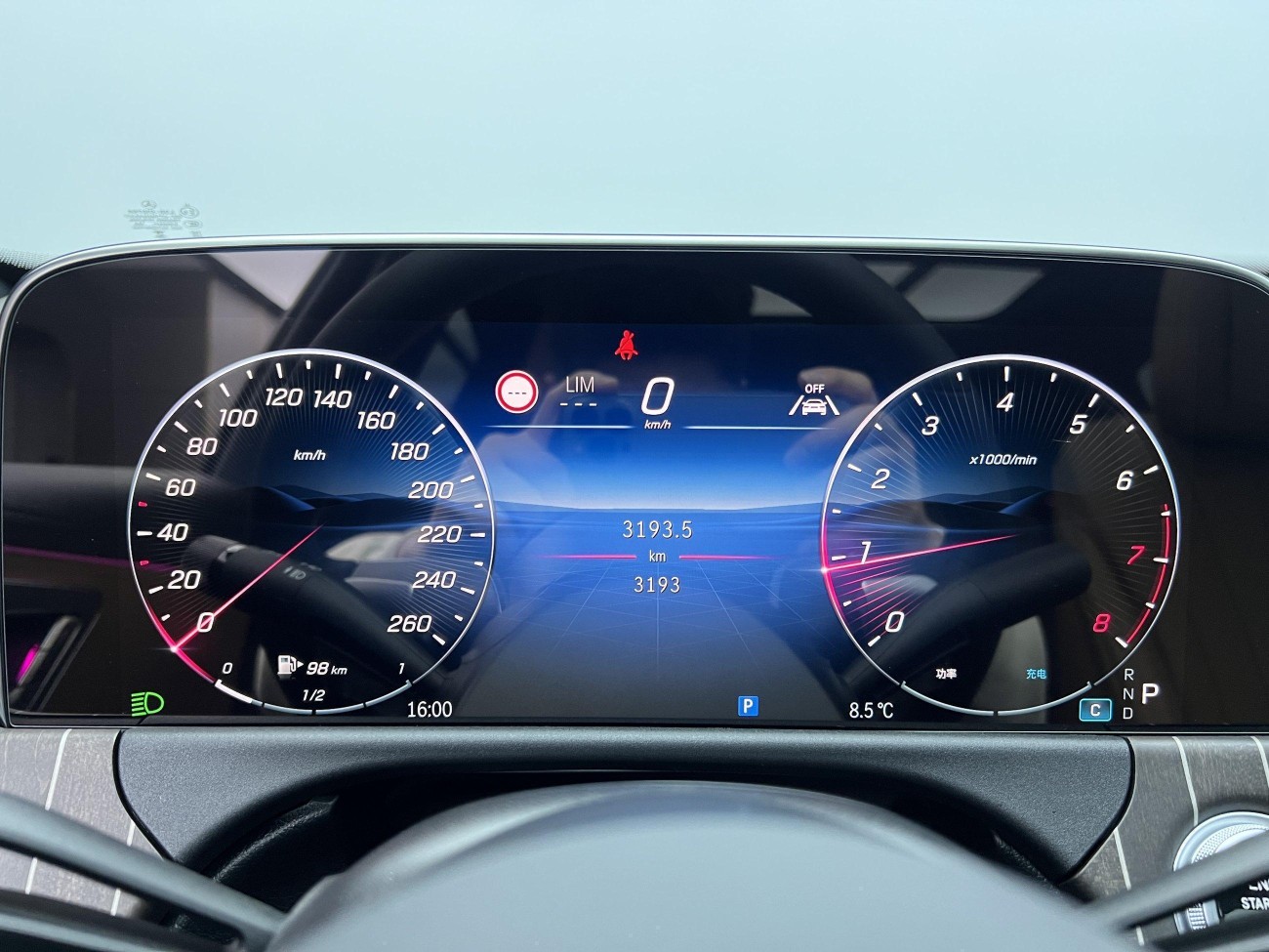 Mercedes-Benz E 300 L 2025