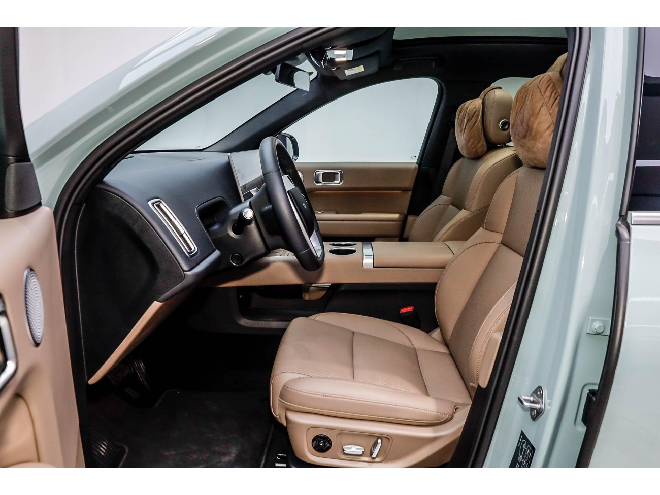 Li Auto L6 2025