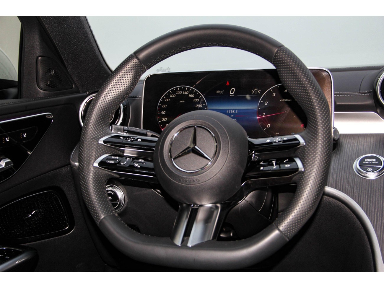 Mercedes-Benz C 200 L 2024