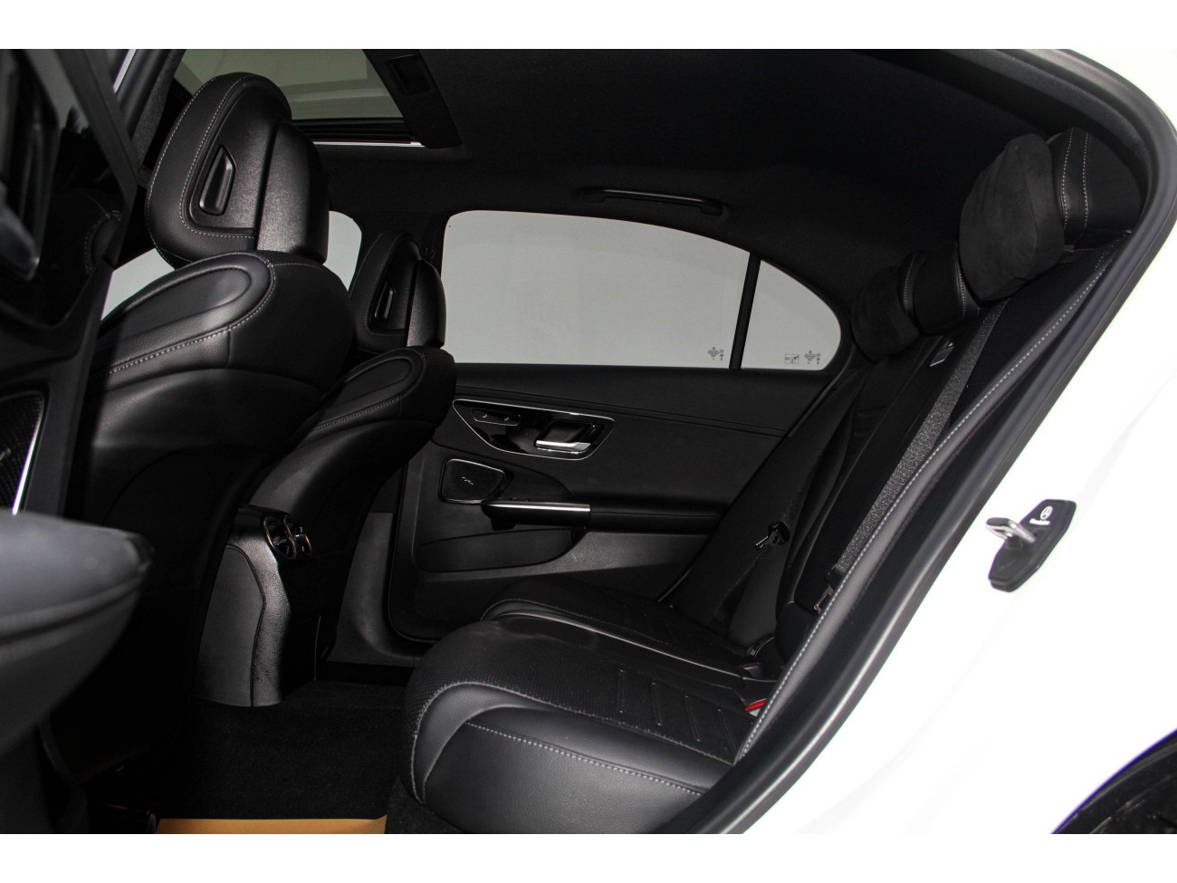 Mercedes-Benz C 200 L 2024