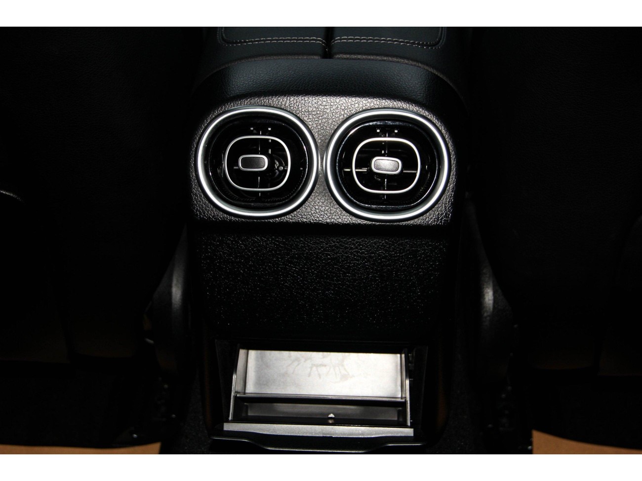 Mercedes-Benz C 200 L 2024