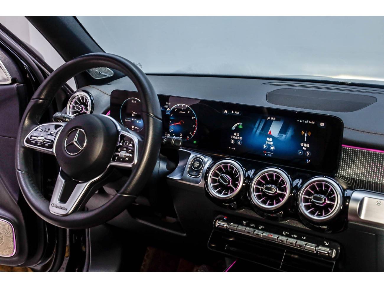 Mercedes-Benz GLB 2022