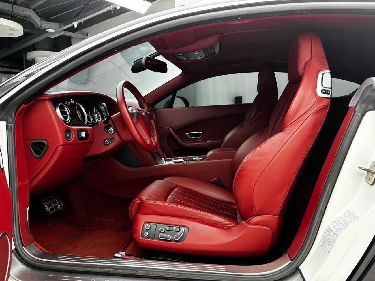 Bentley 2015 2014