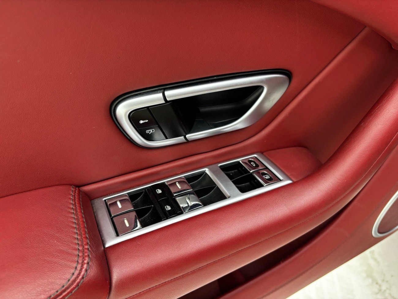 Bentley 2015 2014