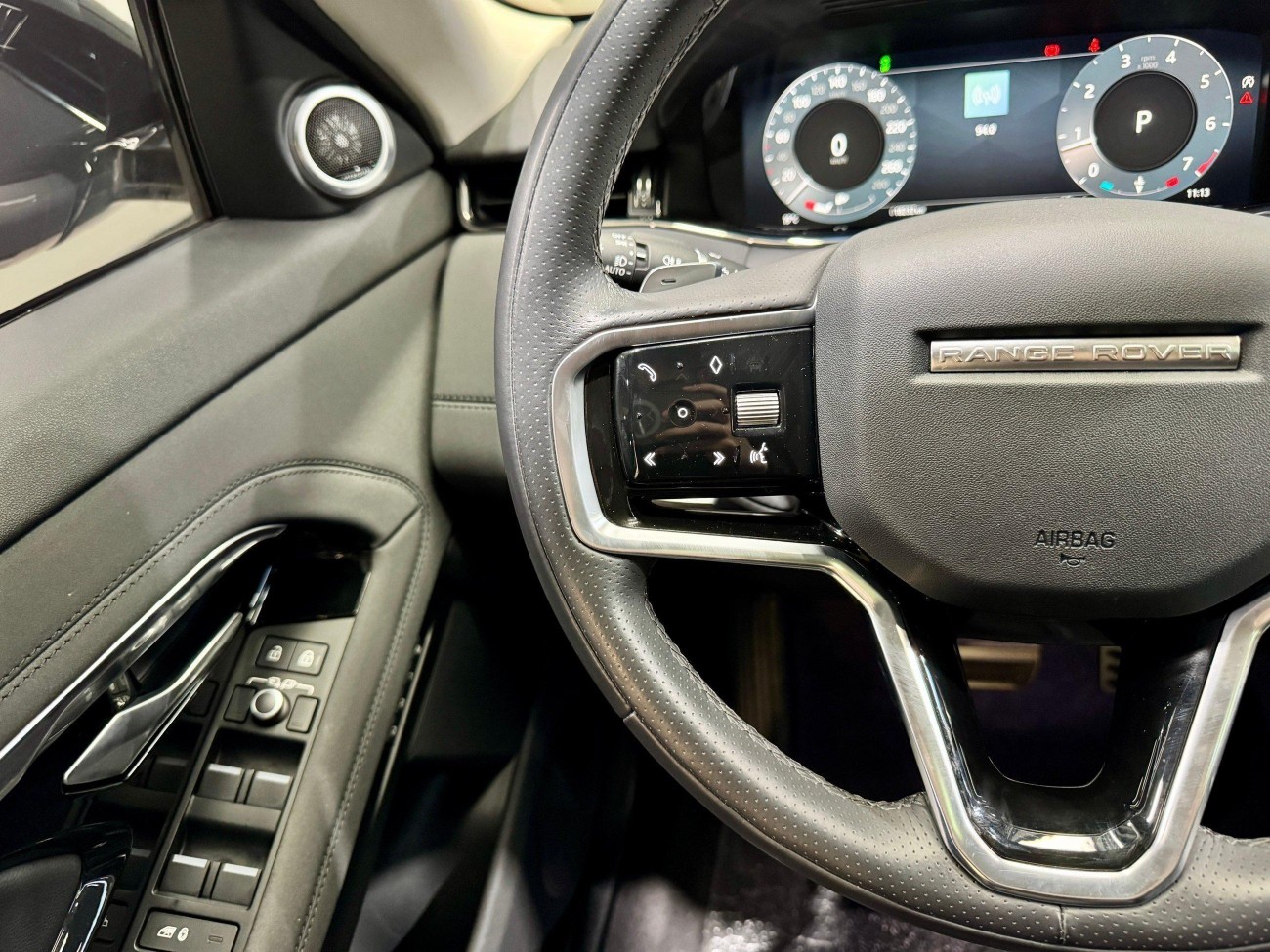 Land Rover Range Rover 2023