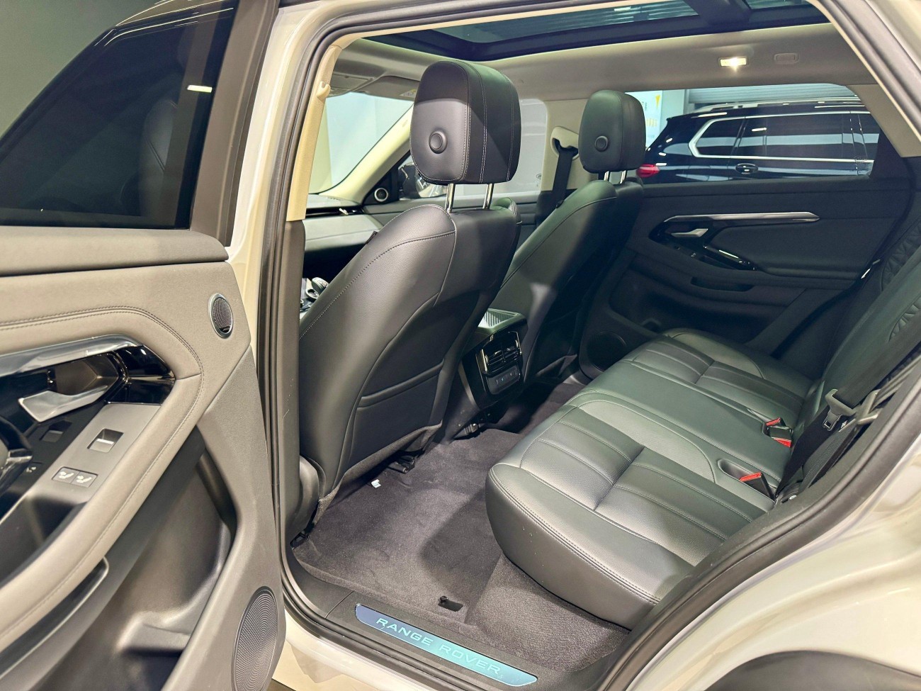 Land Rover Range Rover 2023