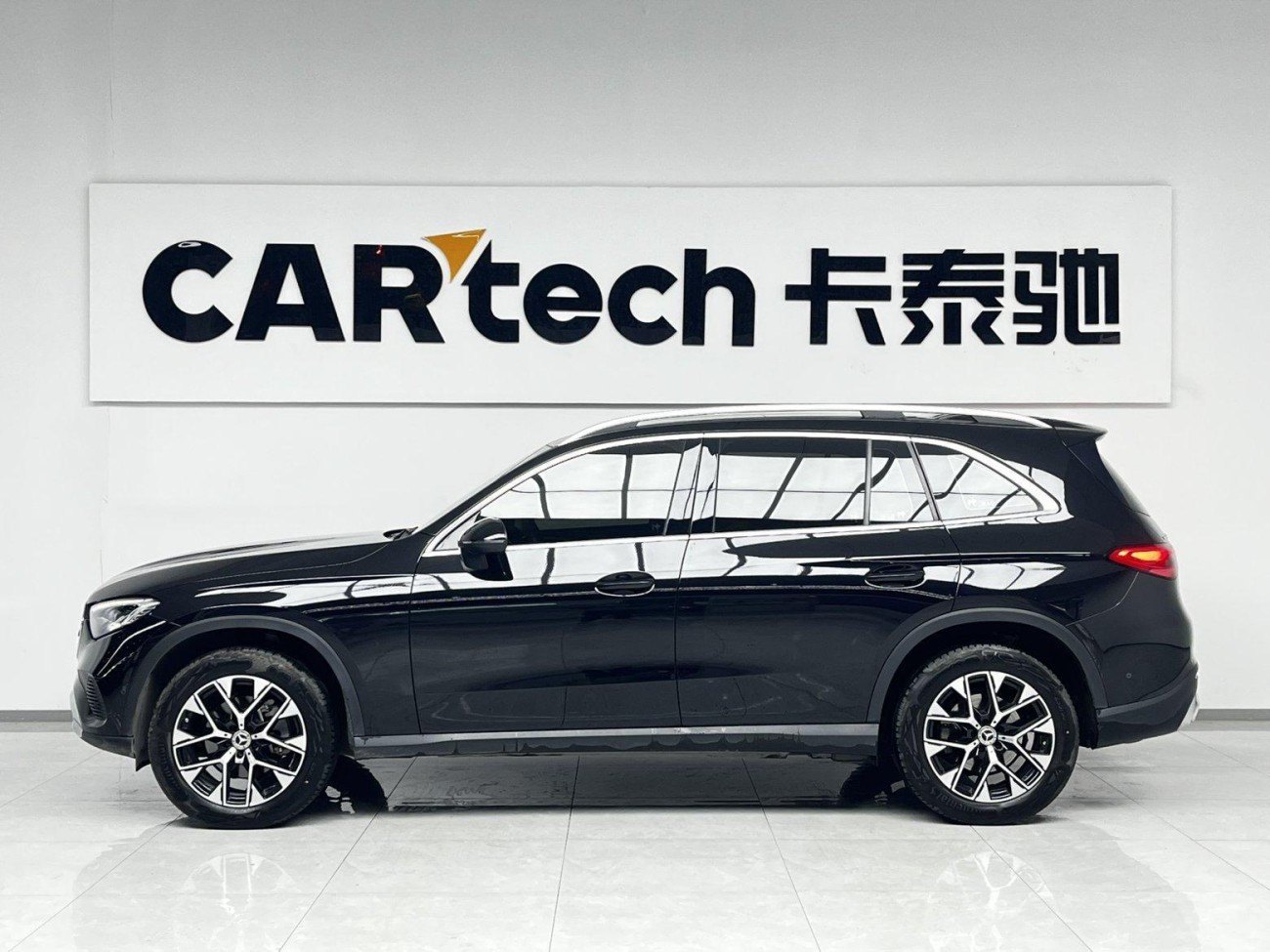 Mercedes-Benz GLC 260 L 2024
