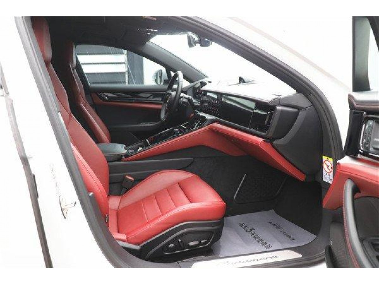 Porsche Panamera 2024