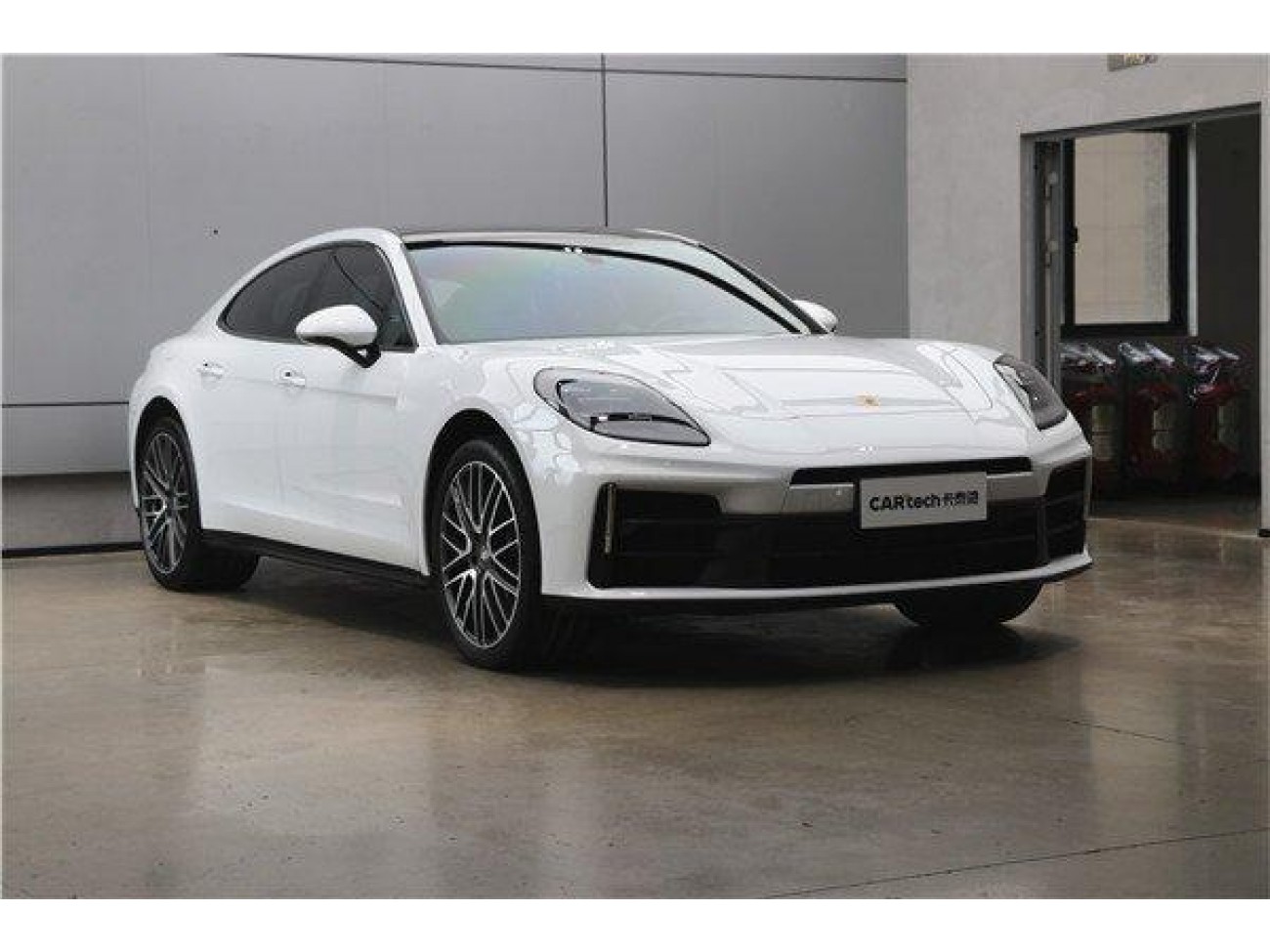Porsche Panamera 2024