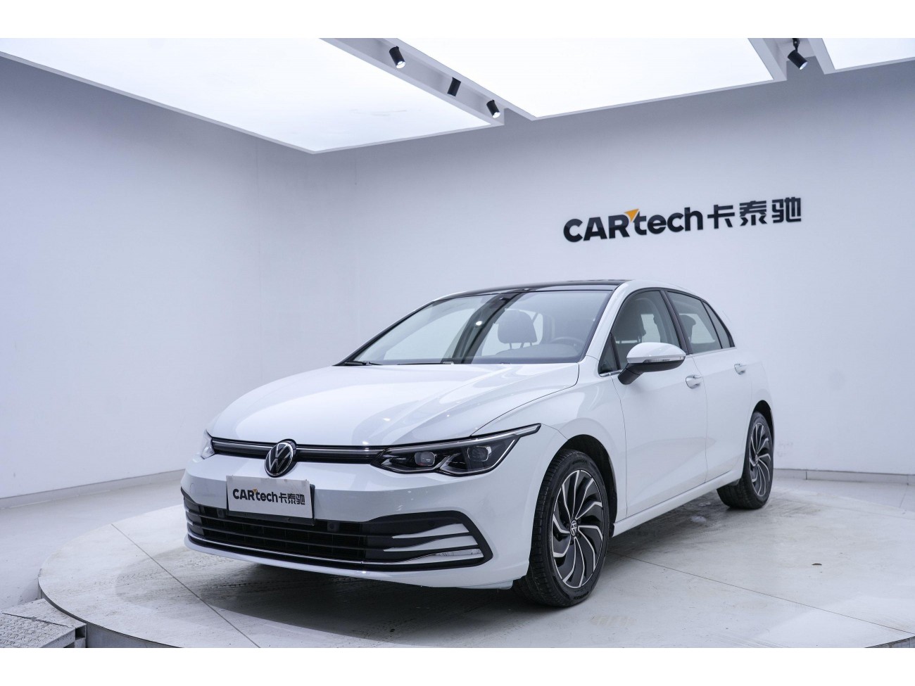 Volkswagen Golf 2021