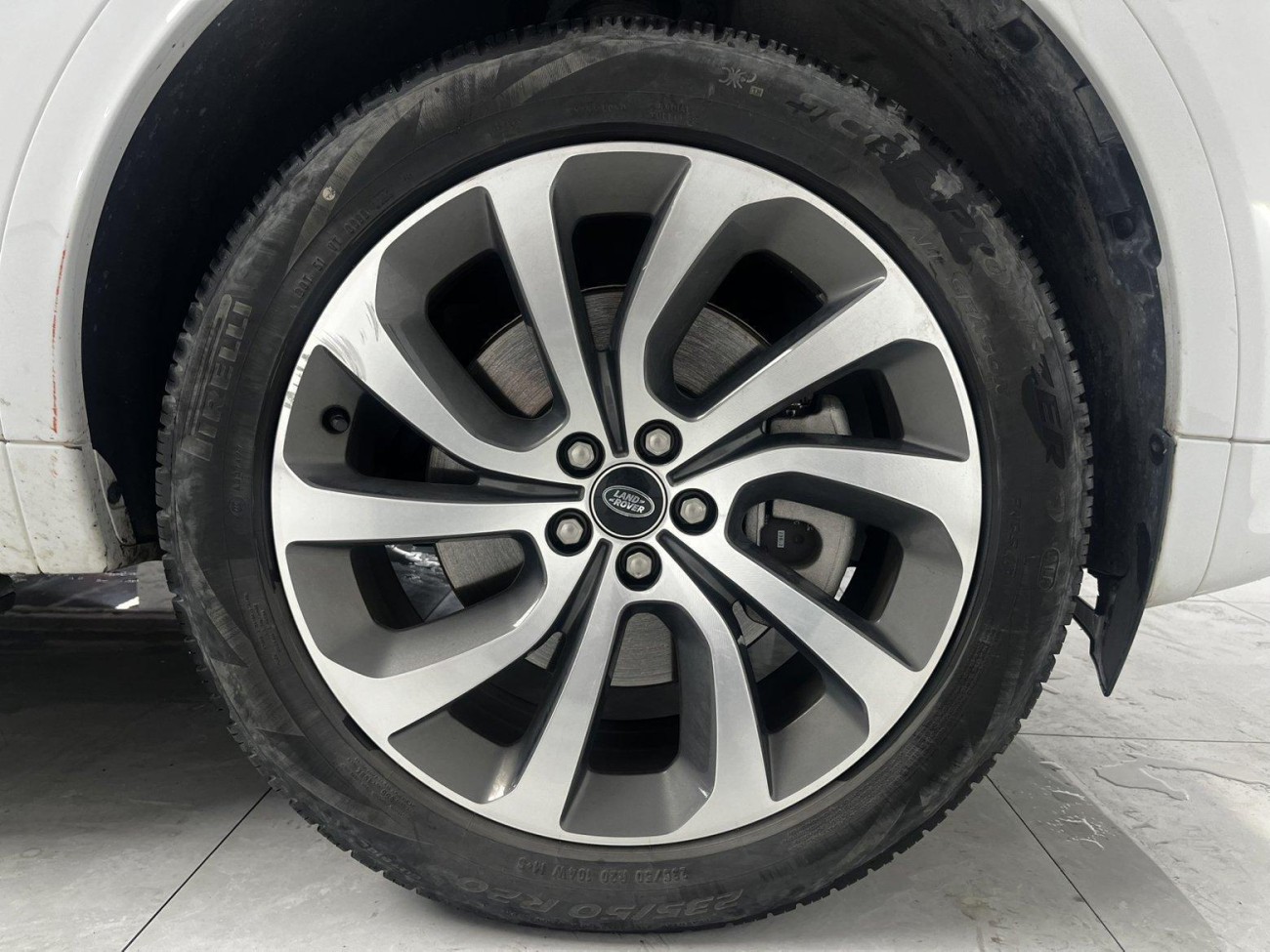 Land Rover Discovery Sport 2023