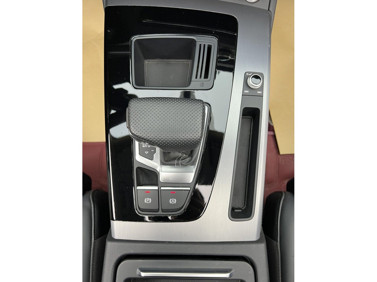 Audi Q5L 40 TFSI 2024