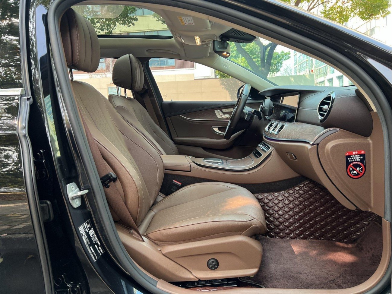 Mercedes-Benz E 300 L 2022