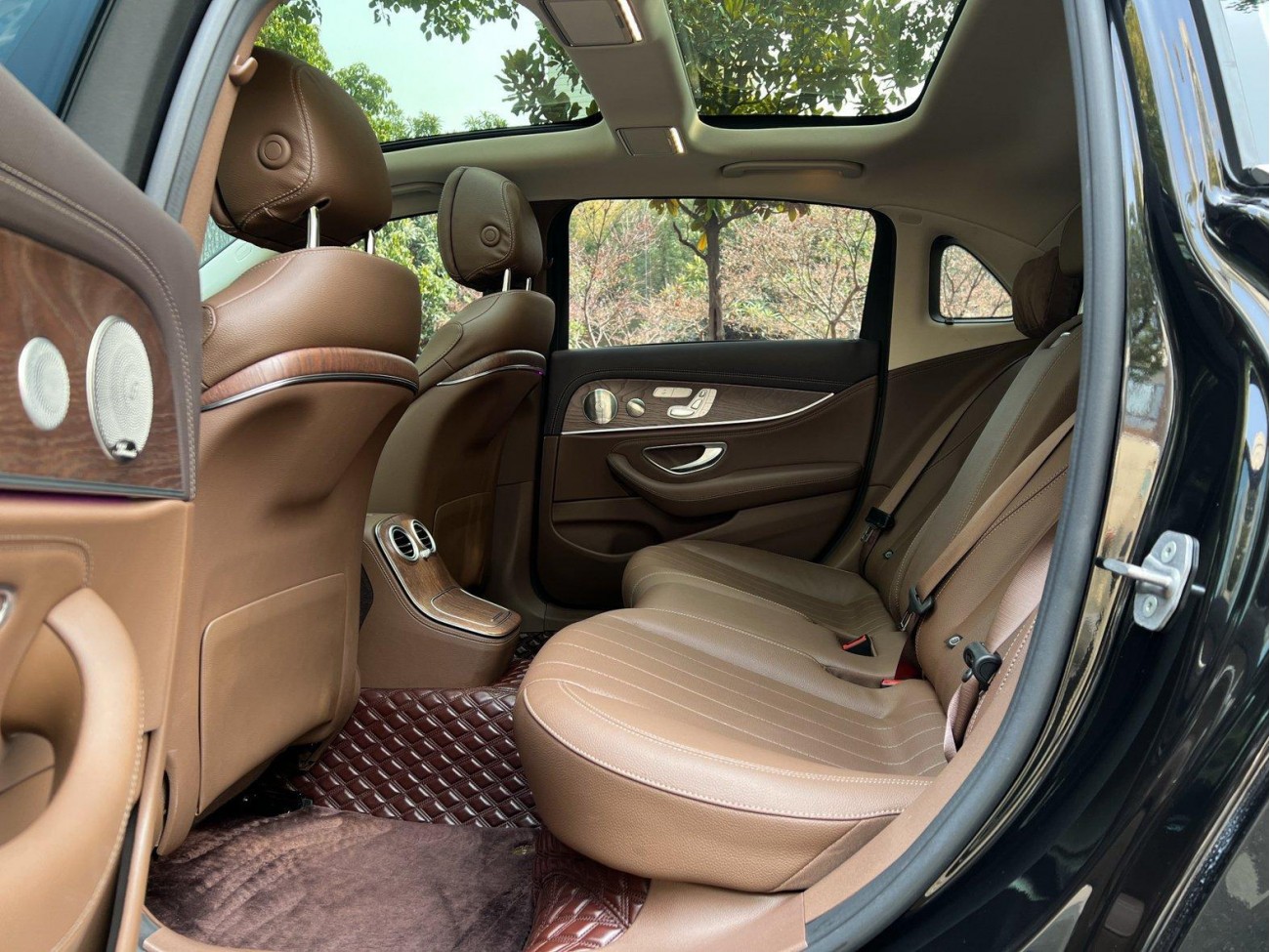 Mercedes-Benz E 300 L 2022