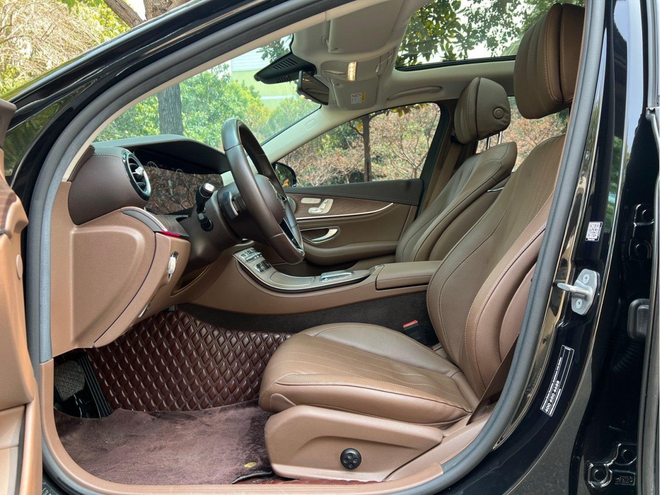 Mercedes-Benz E 300 L 2022