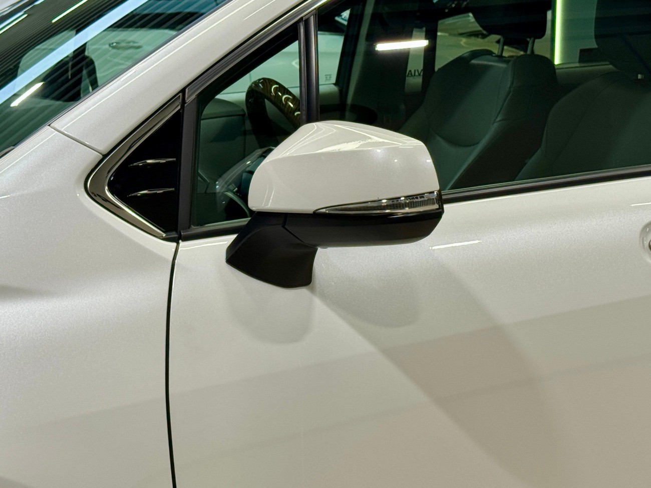Toyota Granvia 2025