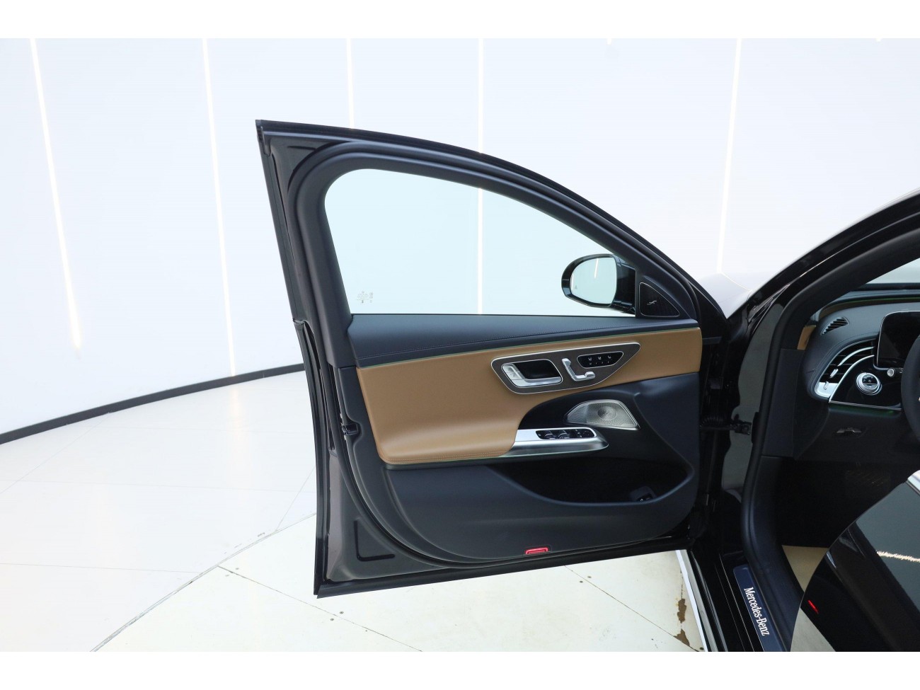 Mercedes-Benz E 300 L 2026